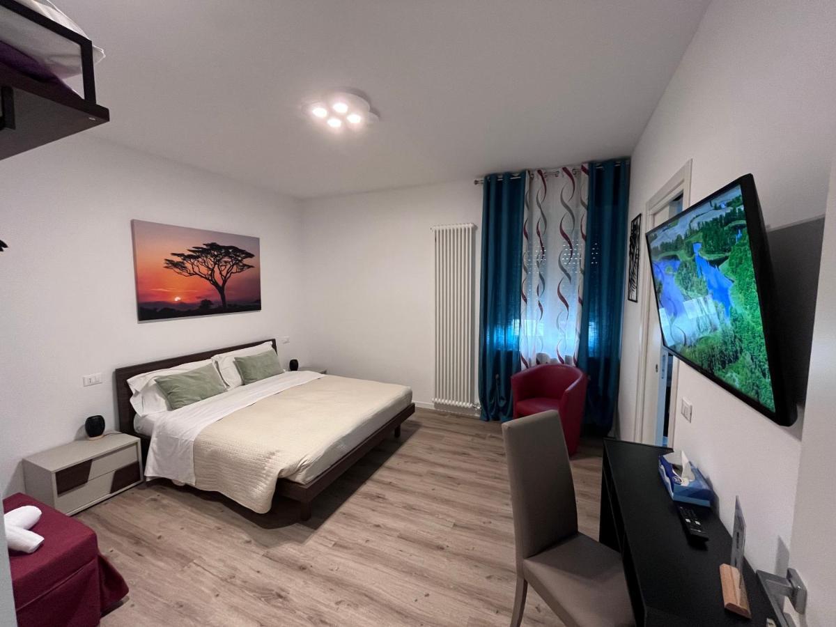 Verona Rooms 109 Bagian luar foto
